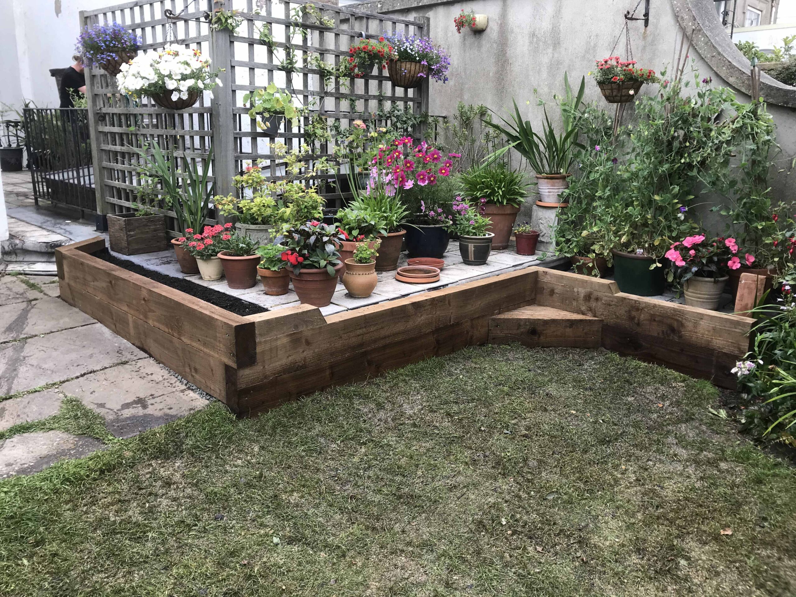 Build 78 – Covering an unsightly area with sleepers