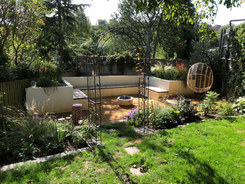 Contemporary Cottage style garden - Chill out zone